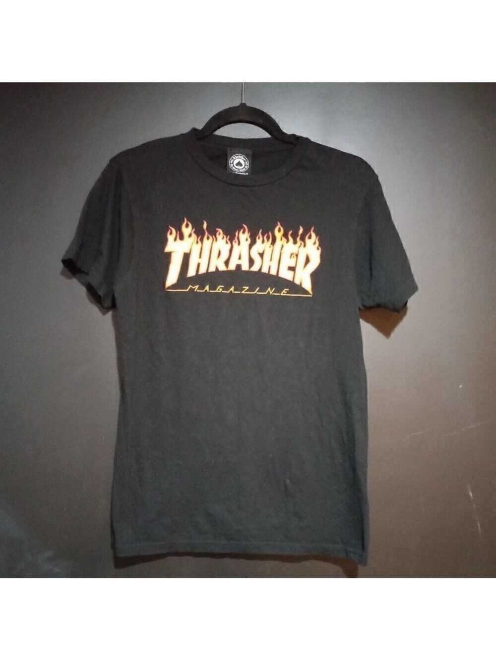 Women’s Thrasher shirt